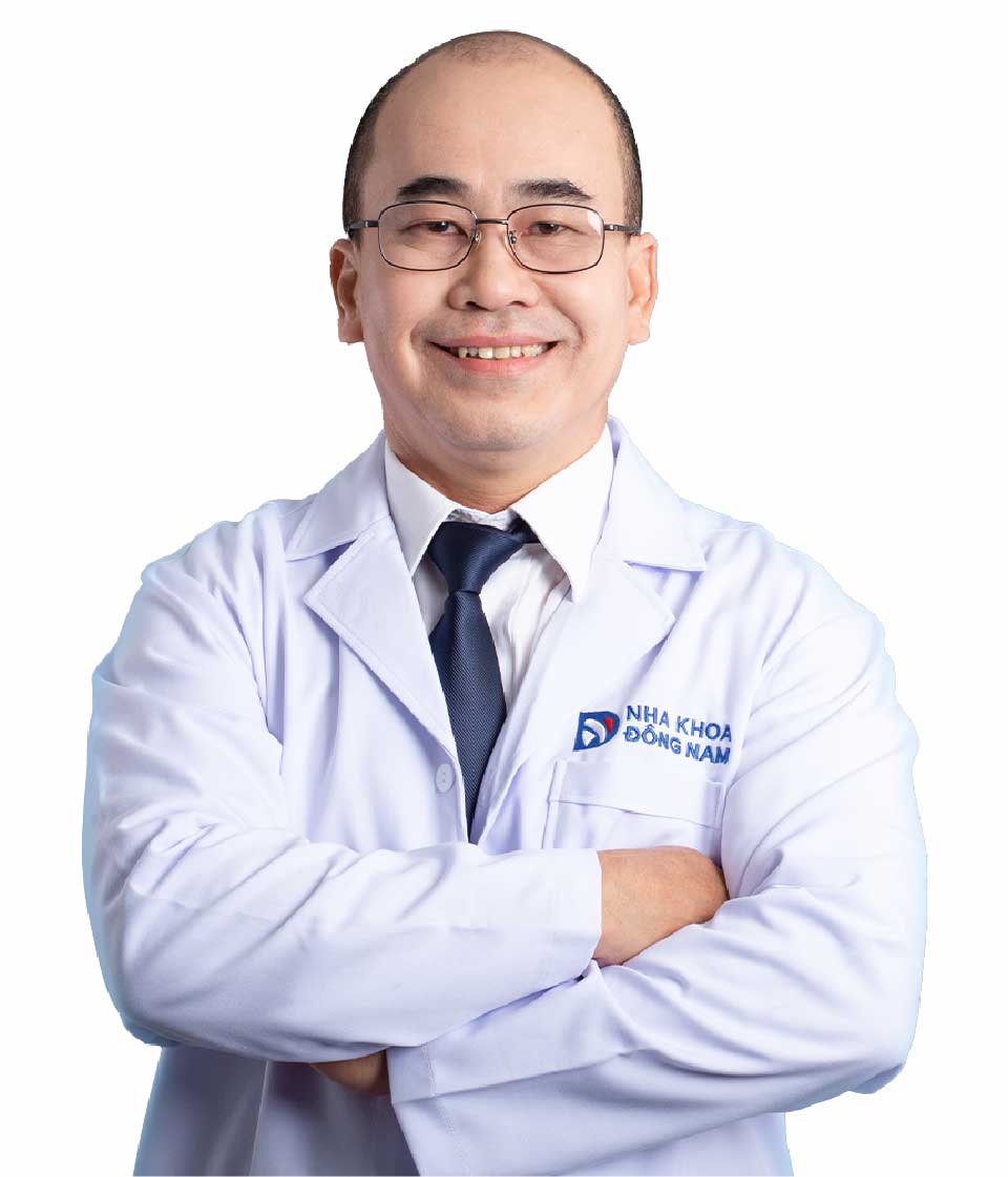 BS Nguyễn Phú Nhân, bác sĩ tiểu phẫu nha khoa tại Nha Khoa Đông Nam