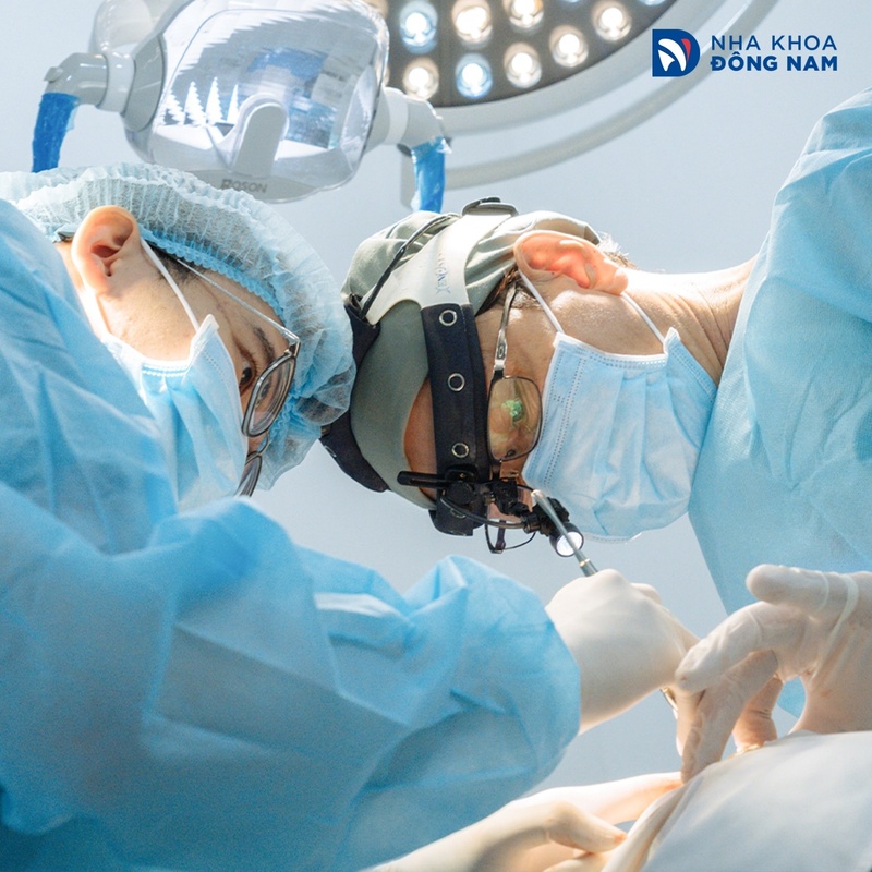 nha khoa dong nam la dia chi trong rang implant chuyen sau cho nhieu truong hop tieu xuong phuc tap